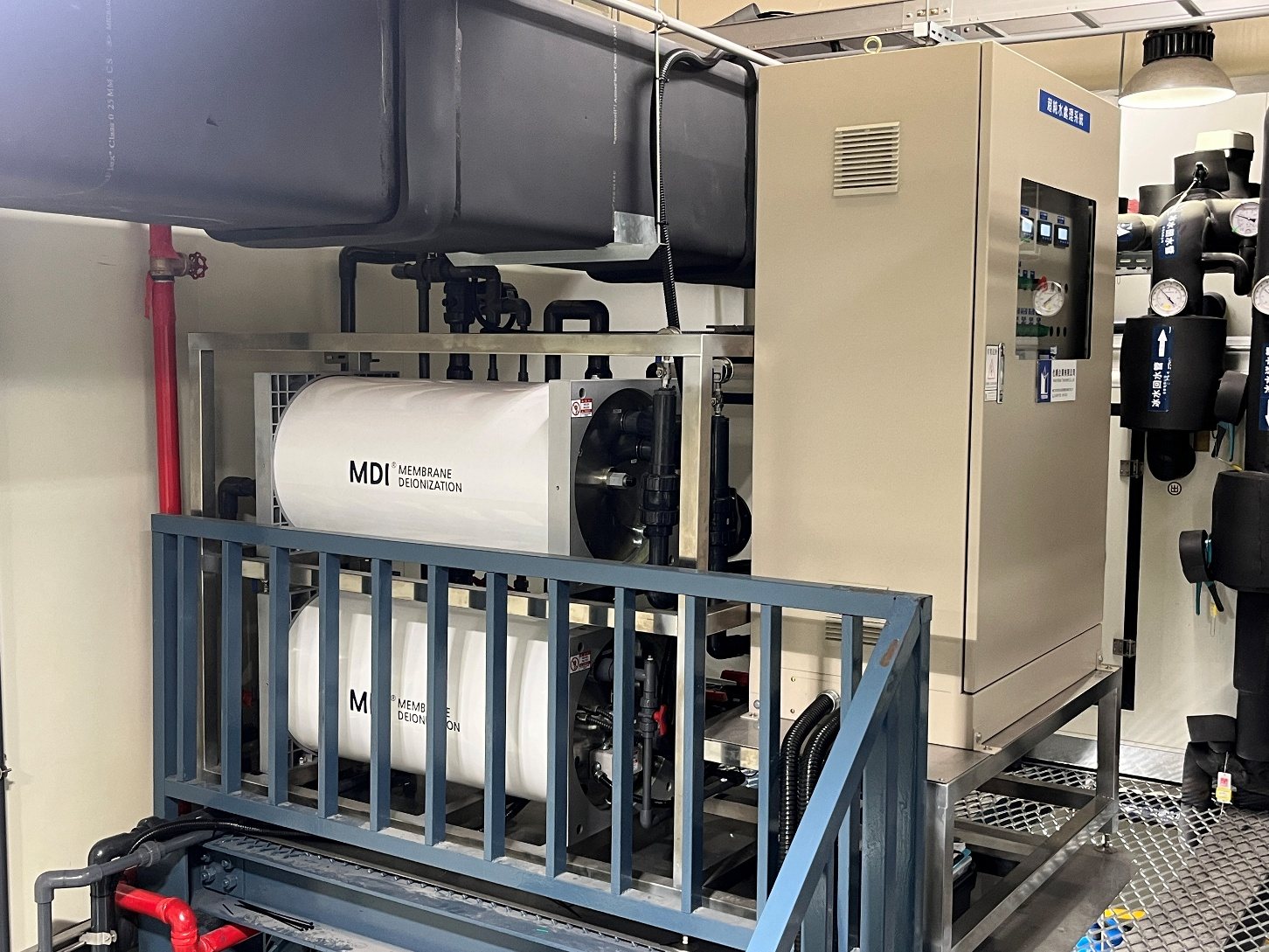 CEDI / MDI deionization modules on a semiconductor UPW skid